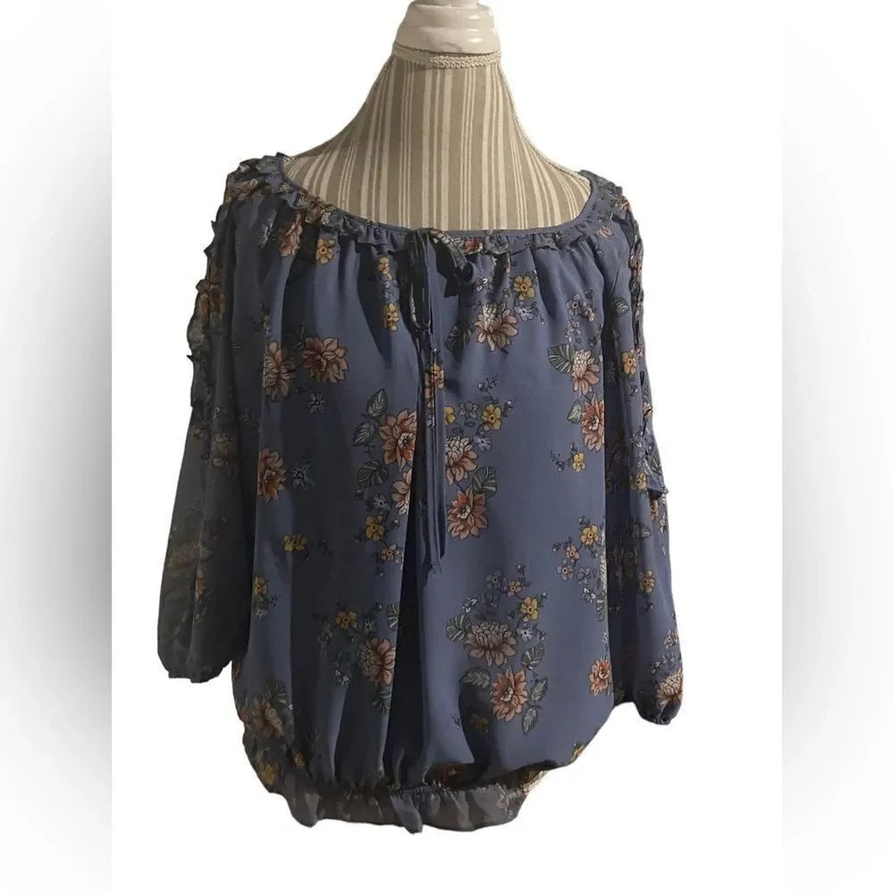 Max Studio size large blouse perfect condition never worn